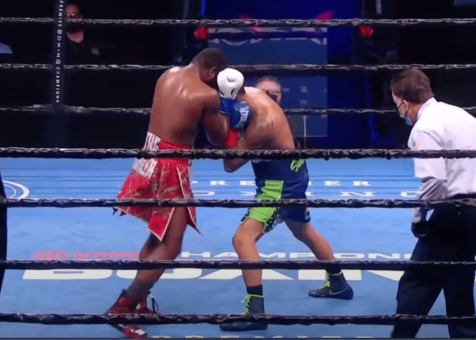 Broner-vs-Santigo-