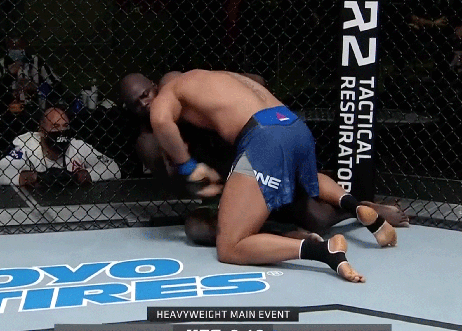 cyril-gane-verslaat-jairzinho-rozenstruik-ufc-vegas-20