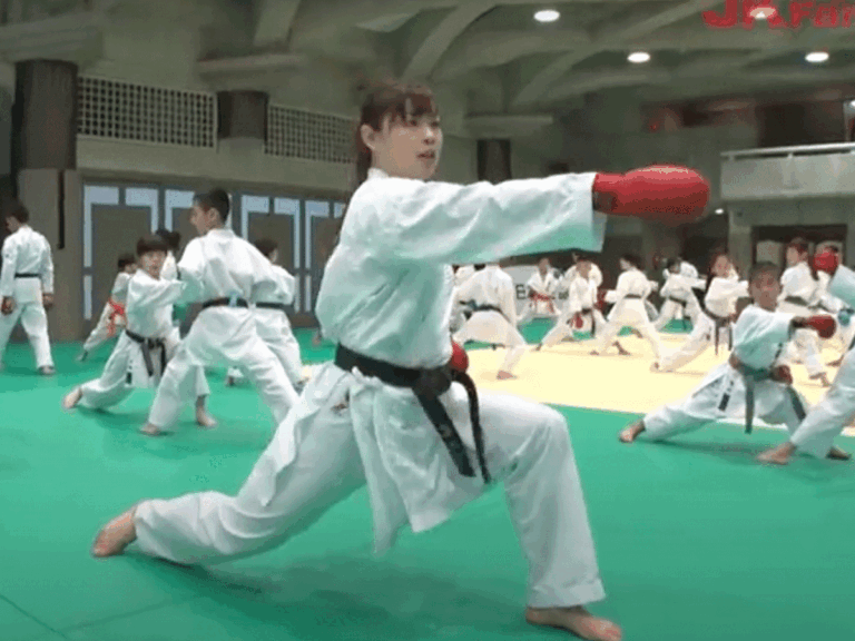Ayumi-Uekusa-768x576