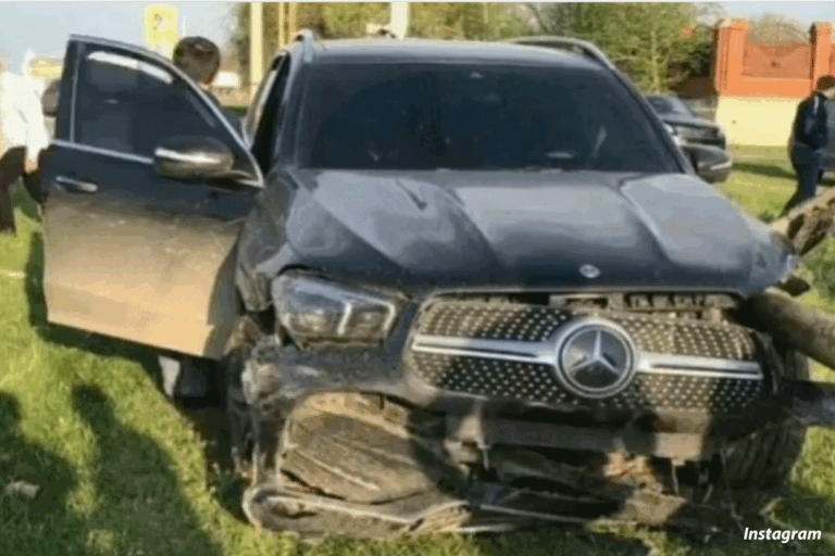 Khamzat-Chimaev-crasht-mercedes-768x512