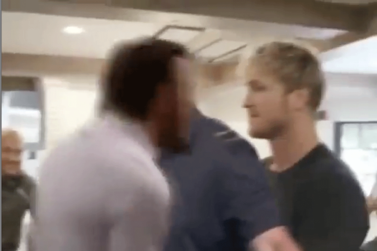 McGregor-slaat-logan-paul