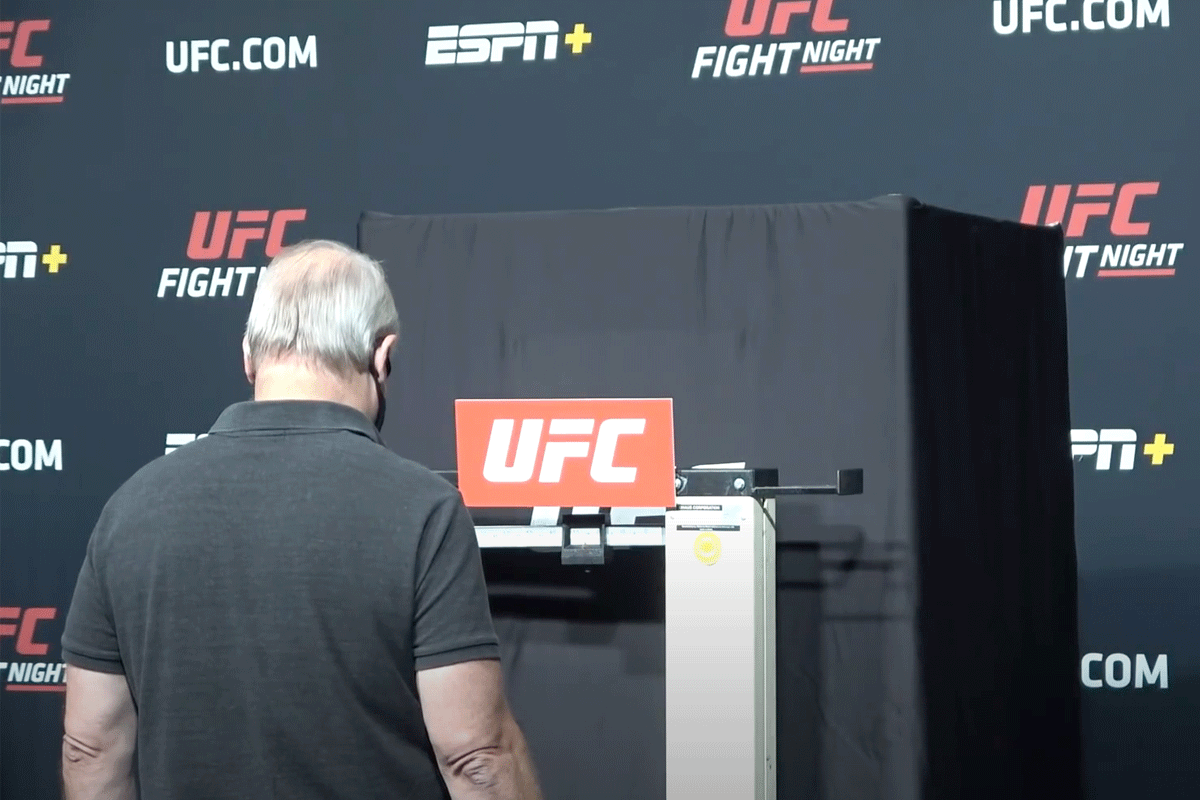 UFC-weigh-in