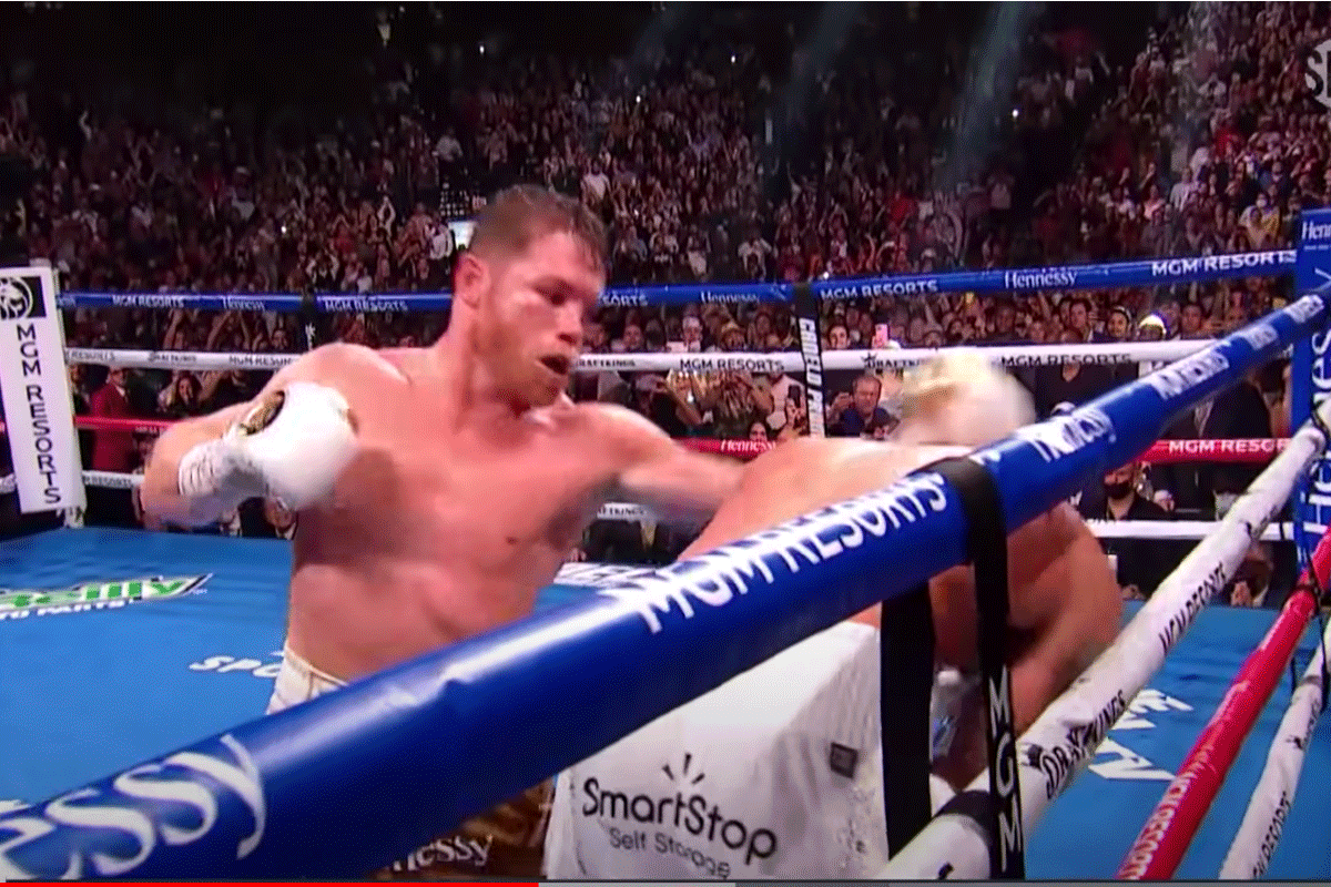canelo-vs-plant-kletsen-in-de-ring