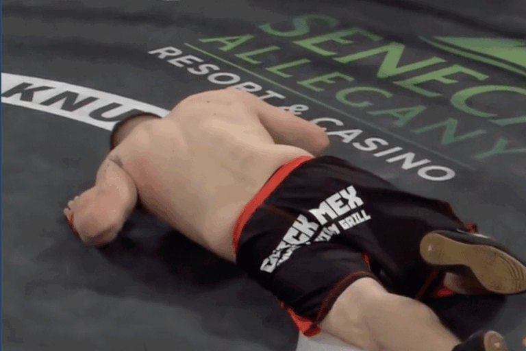 matt-phillips-slaat-geeen-KO-768x512