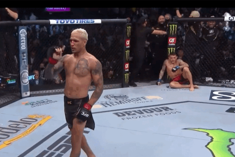 Dustin-Poirier-verliest-van-Charles-Oliveira-768x512
