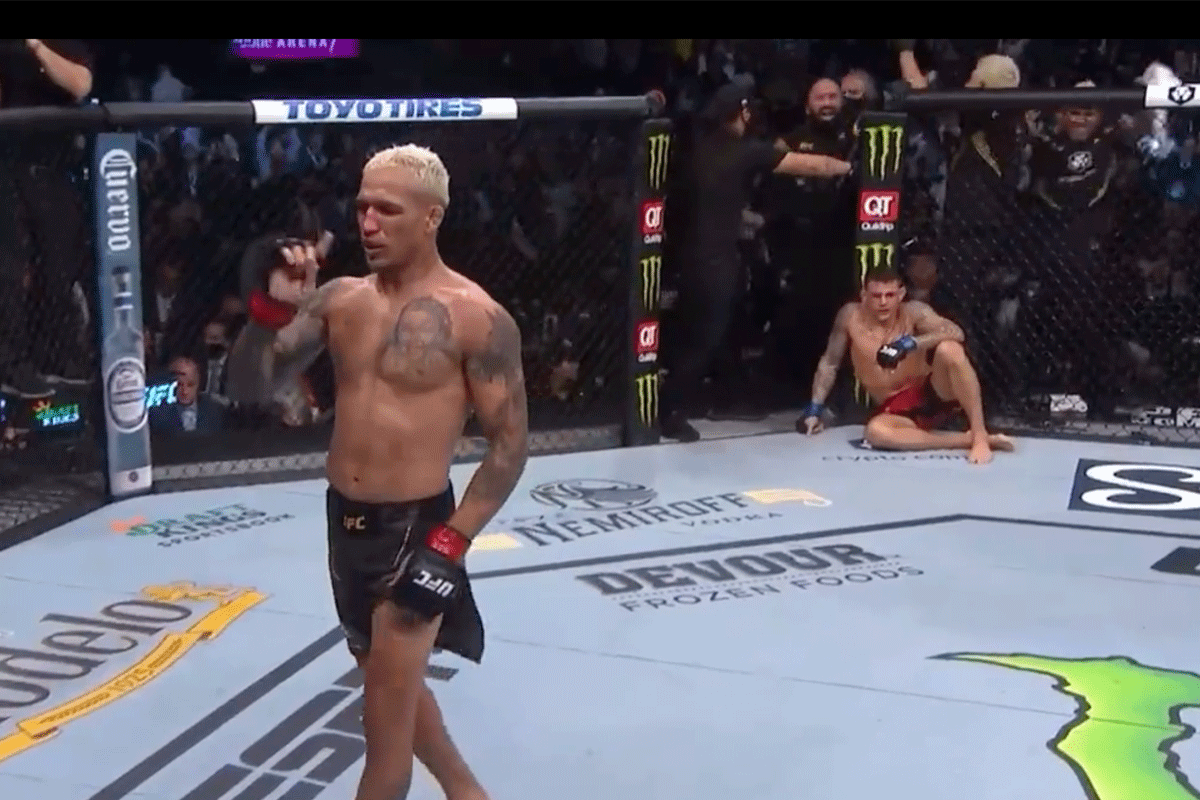 Dustin-Poirier-verliest-van-Charles-Oliveira
