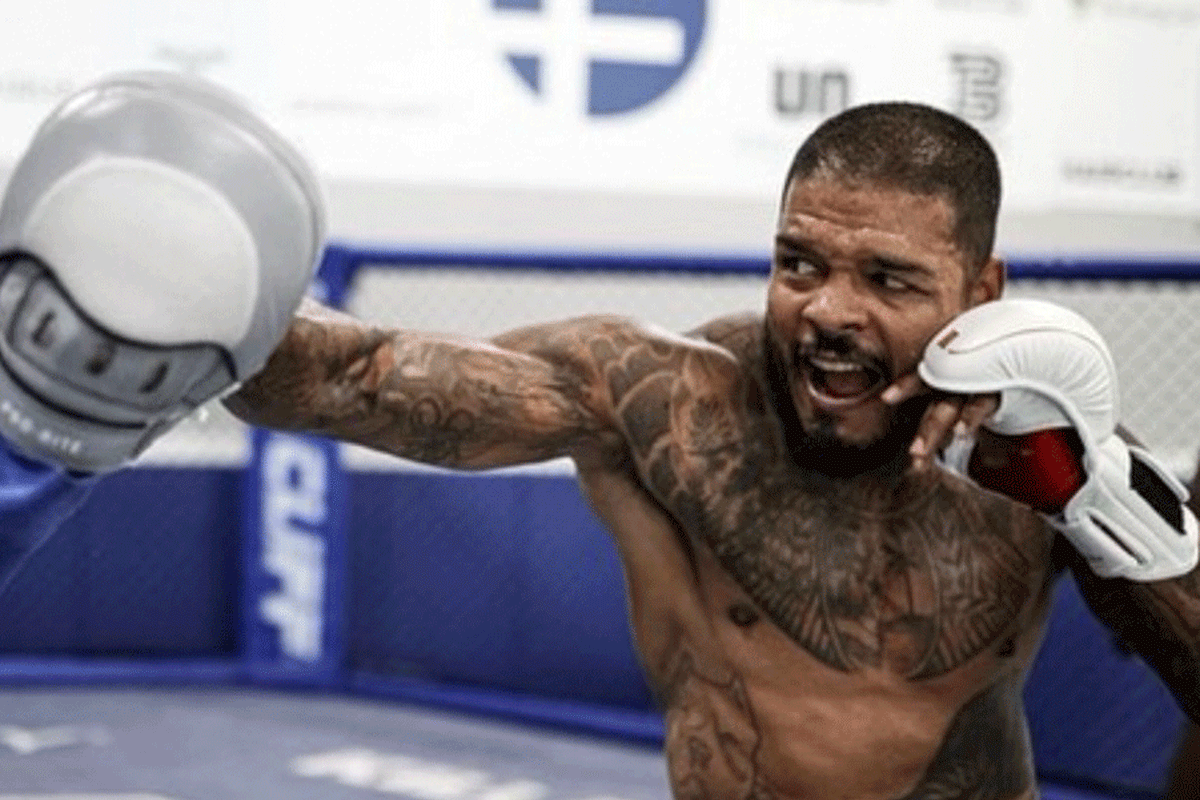 tyrone-spong-over-verlies