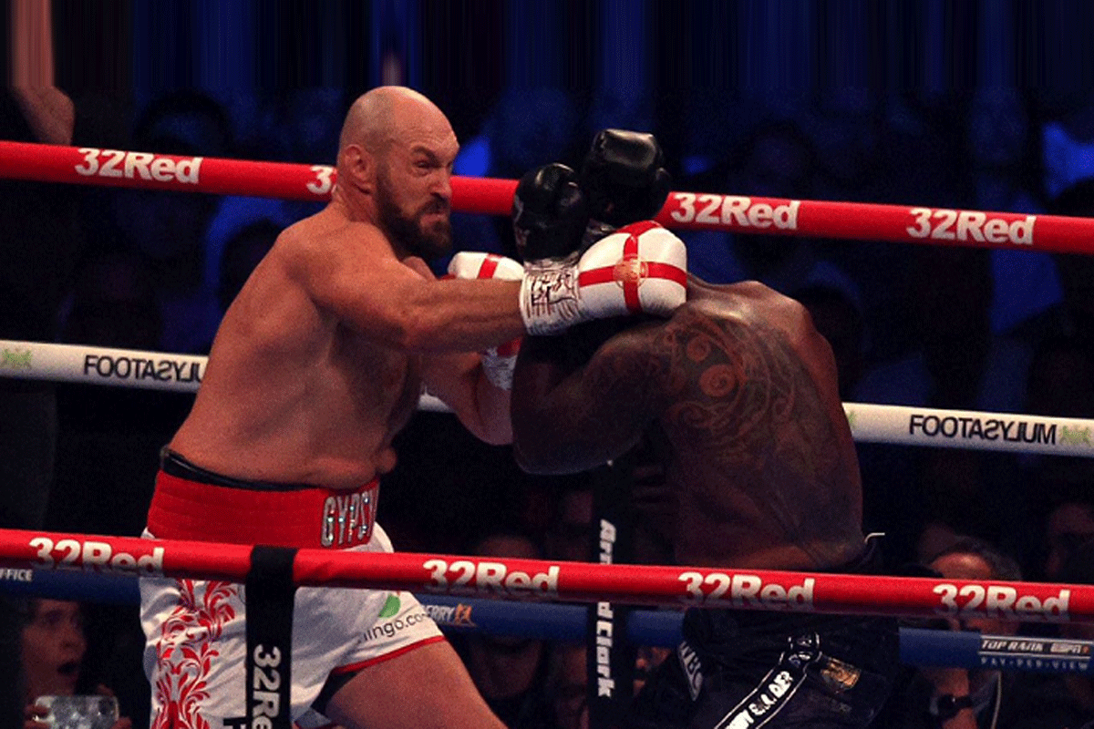 Tyson-Fury-slaat-Dillian-Whyte-knock-out
