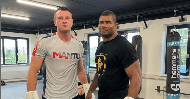 Wrzosek-over-trainen-met-Overeem-768x402