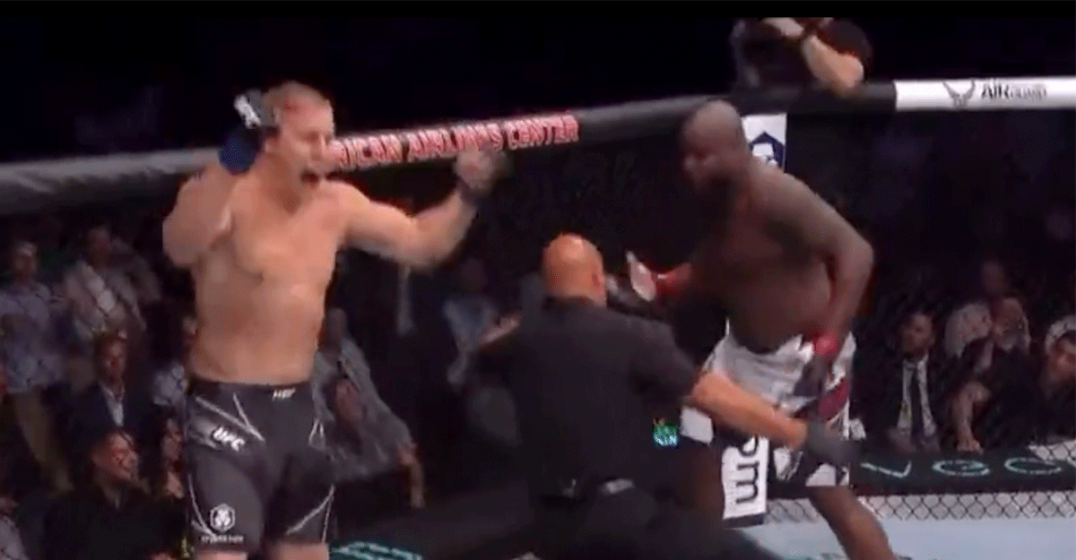 Sergei-Pavlovich-verslaat-Derrick-Lewis