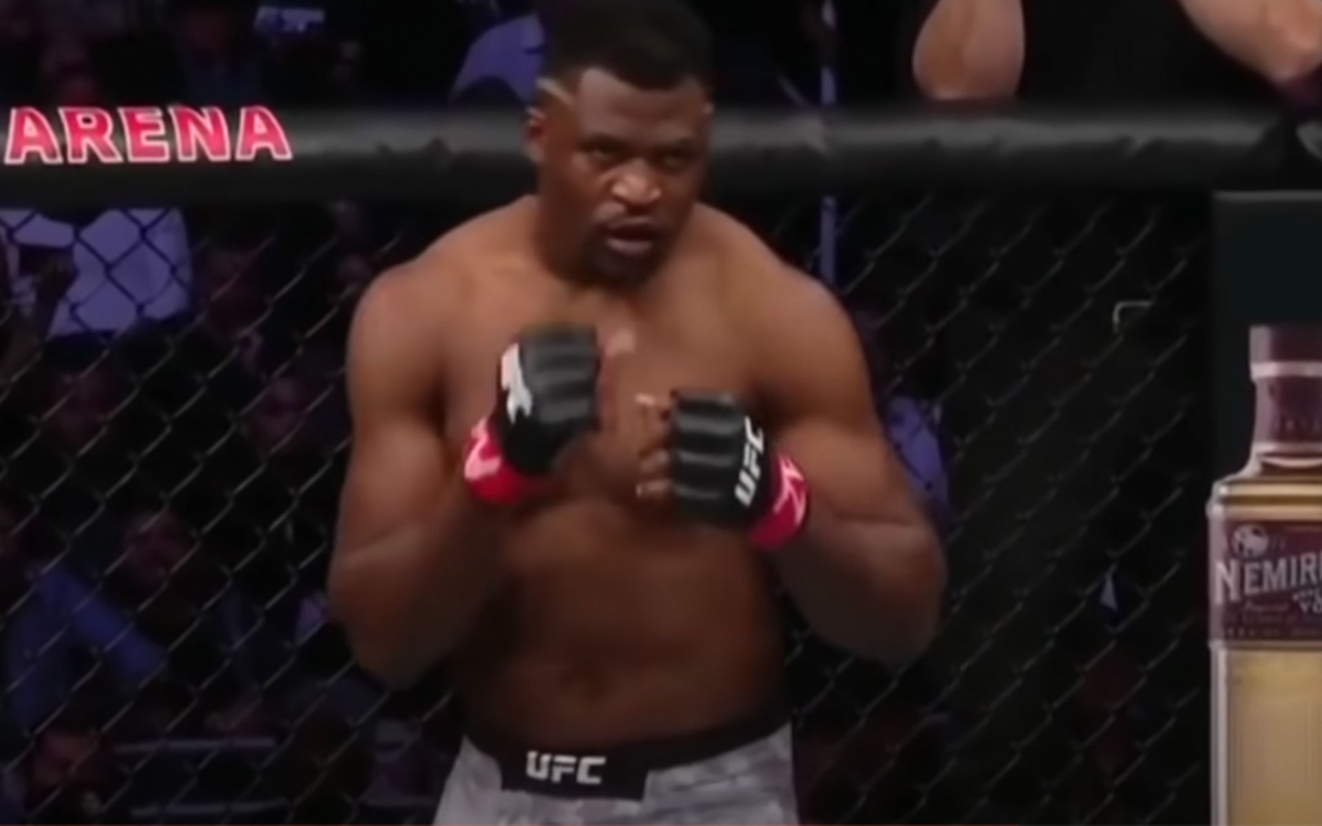 francis-ngannou-64030b4be1713