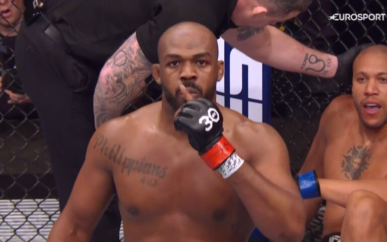 jone-jones-vs-cyril-gane-64042f4e61a63-768x480