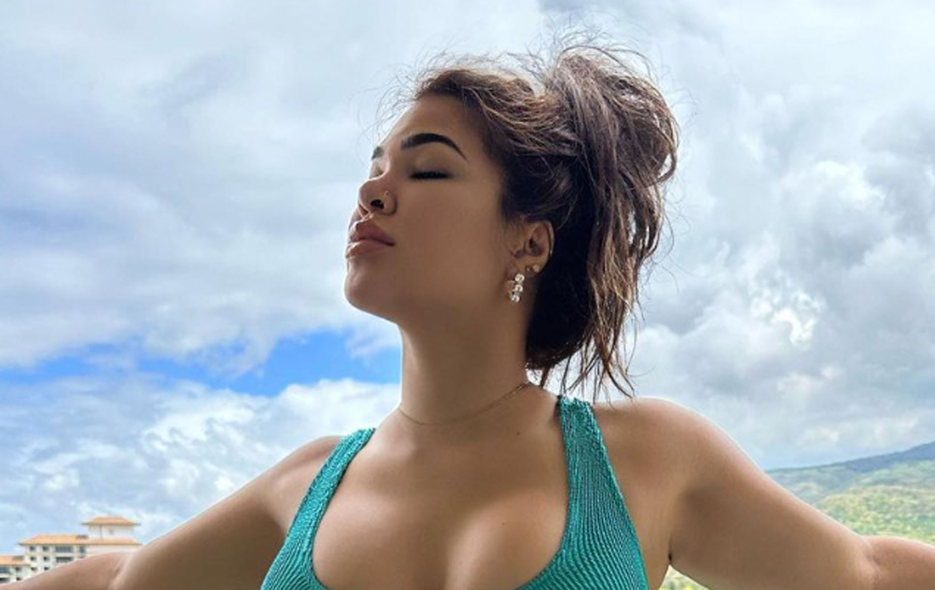 rachel-ostovich-644ccec5a9dba
