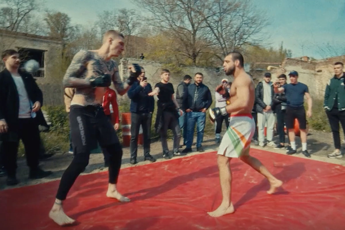 yard-fight-652cd4537034c