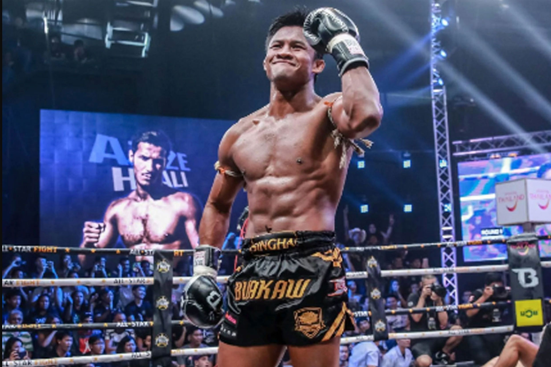 buakaw-banchamek-656831e3479d5