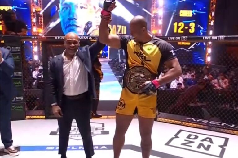 francis-ngannou-65daf47e43f5d-768x512
