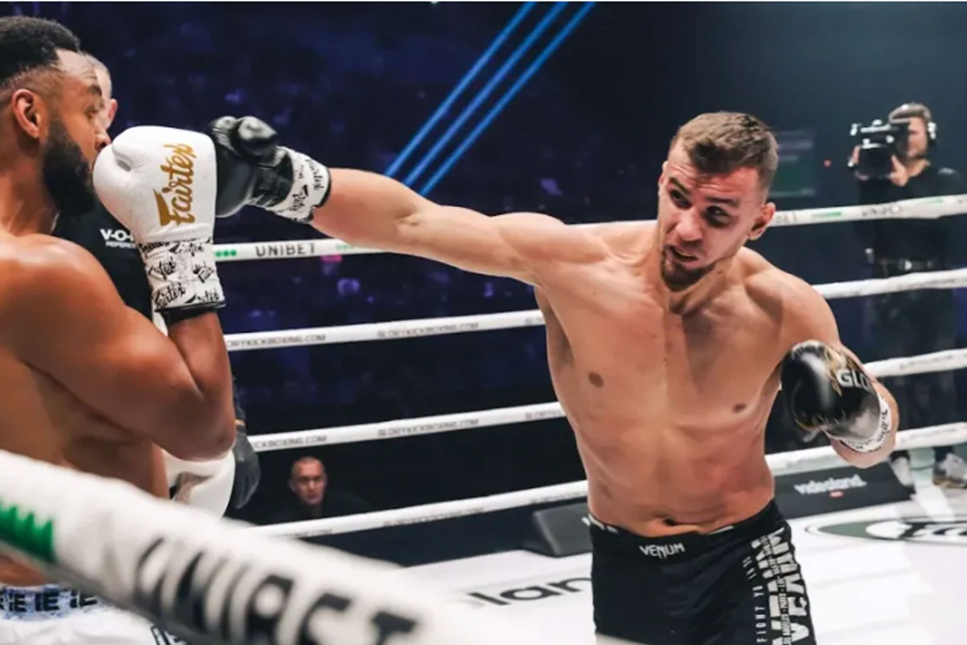 stefan-latescu-65ccb05761c55