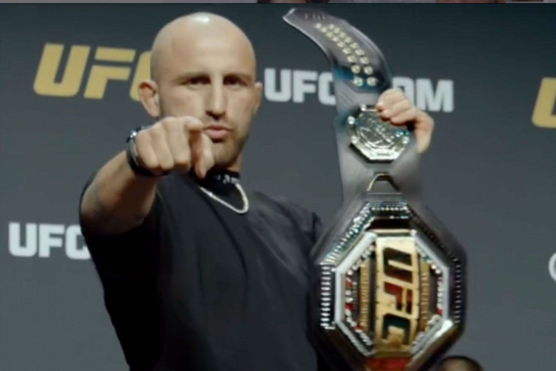 alexander-volkanovski-6745b497b768b