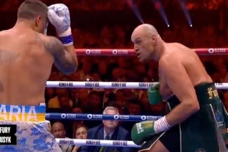 fury-vs-usyk-6766cff756b10-768x512