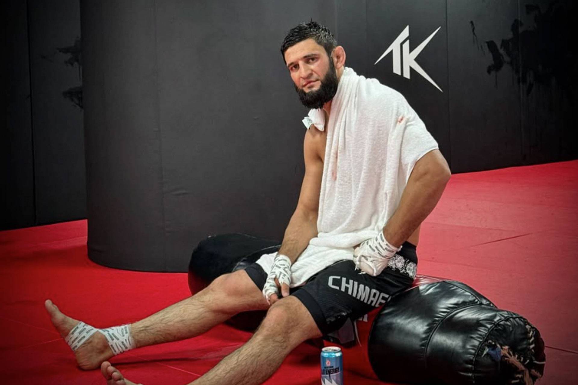 khamzat-chimaev-67a7cec36f453