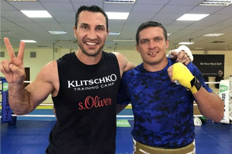 usyk-en-klitschko-679f407b6b6b8-768x512