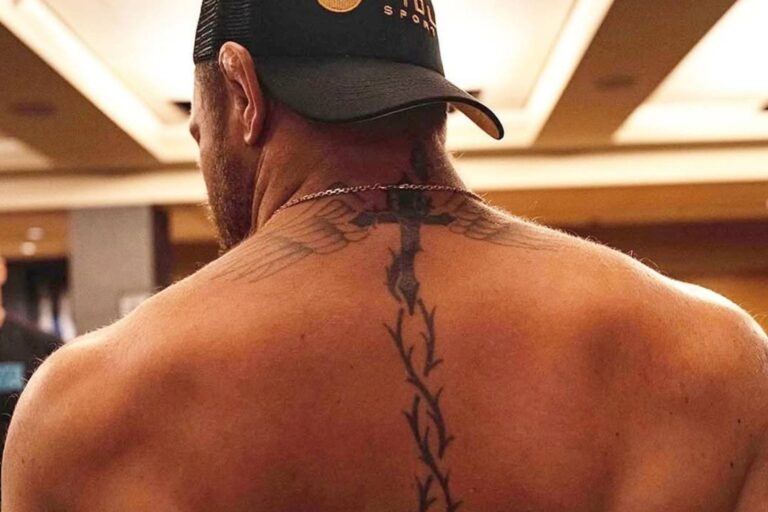 conor-mcgregor-68239a62ccf10-768x512