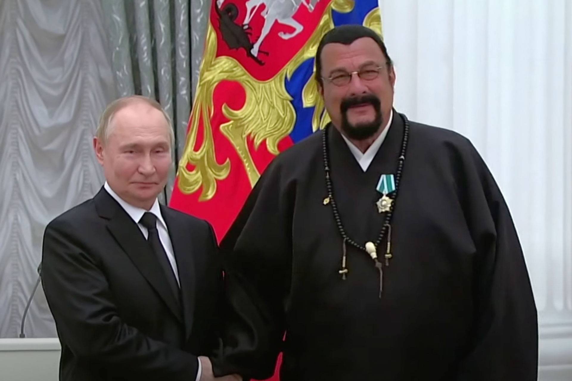 steven-seagal-681dcba682716