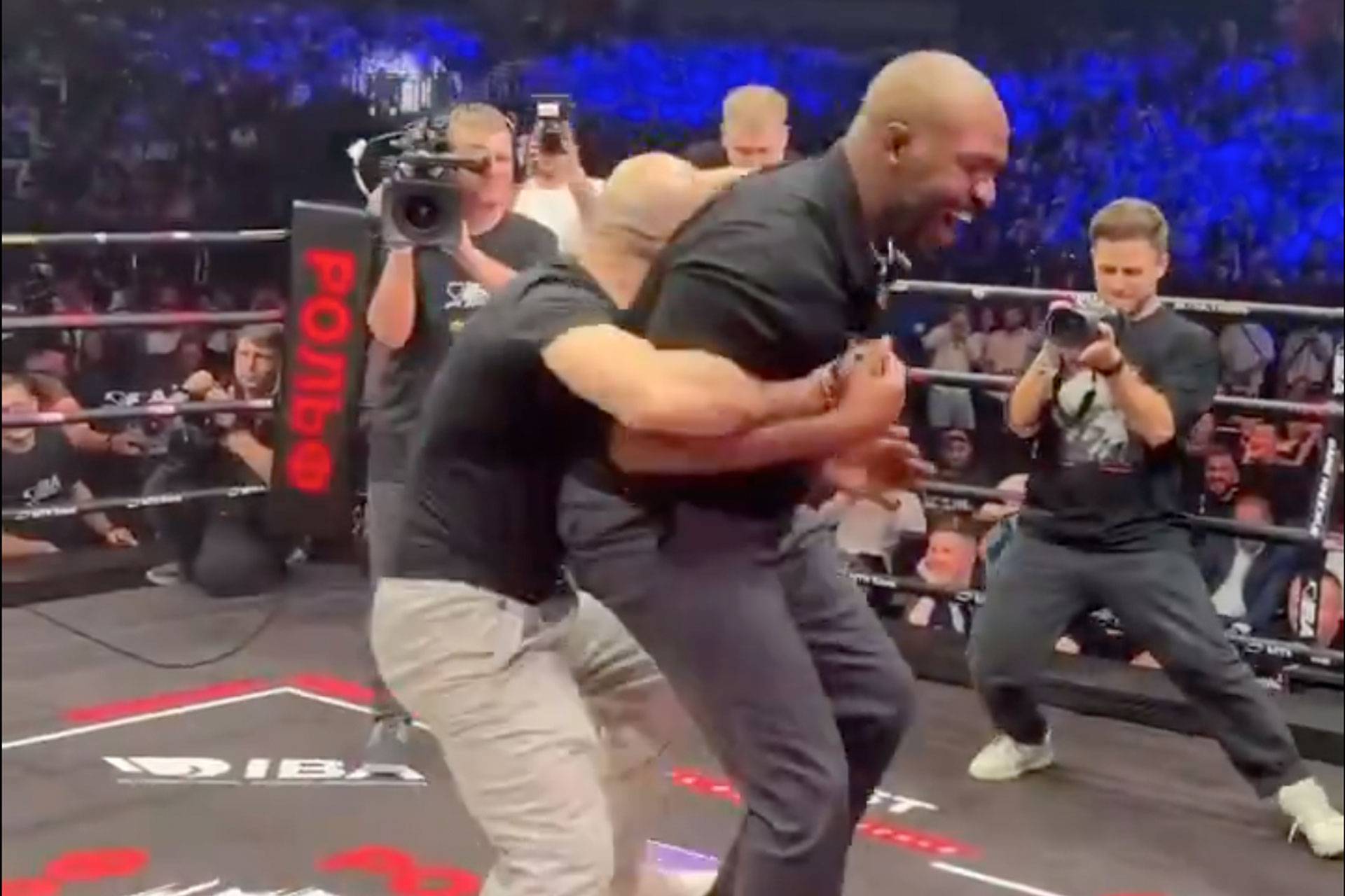 jon-jones-6885fae08e925