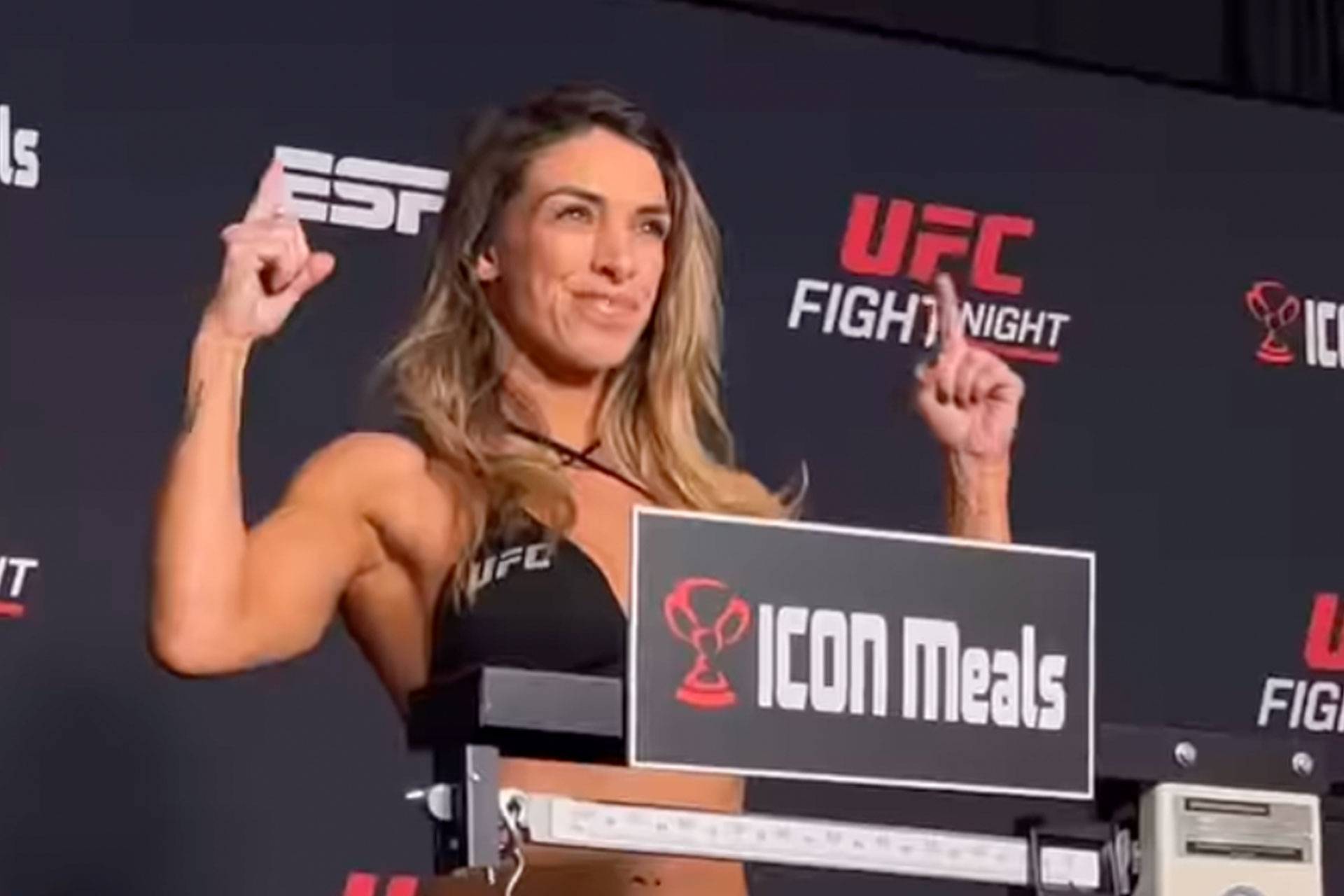 mackenzie-dern-68f68a5f24d04