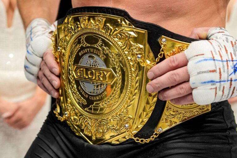 glory-kickboxing-690e262d48495-768x512
