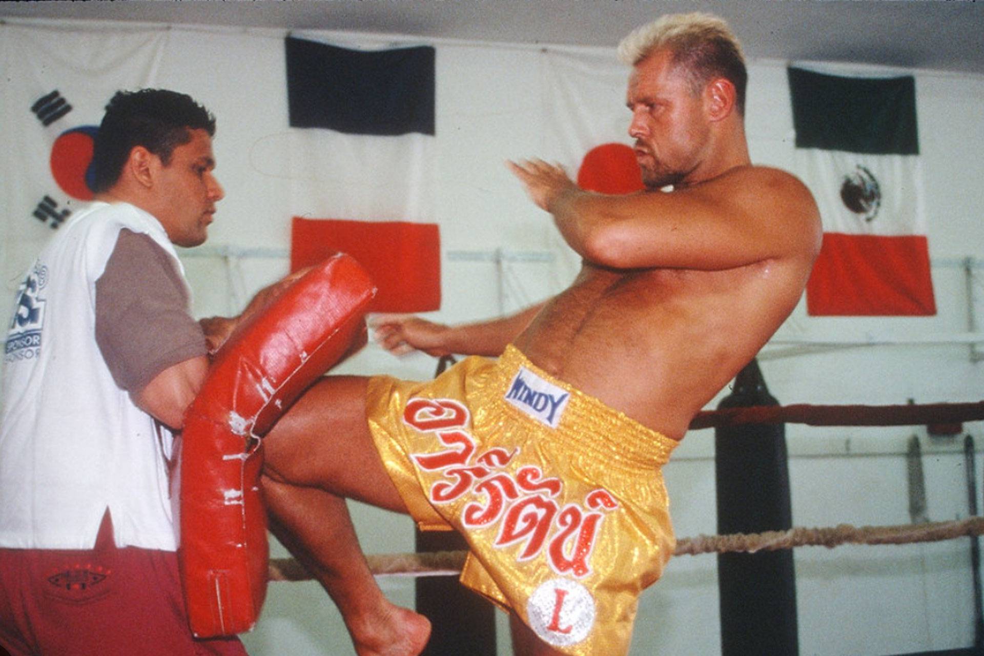 Overleden kickboksheld Rob Kaman laat in teruggevonden video diepe indruk achter