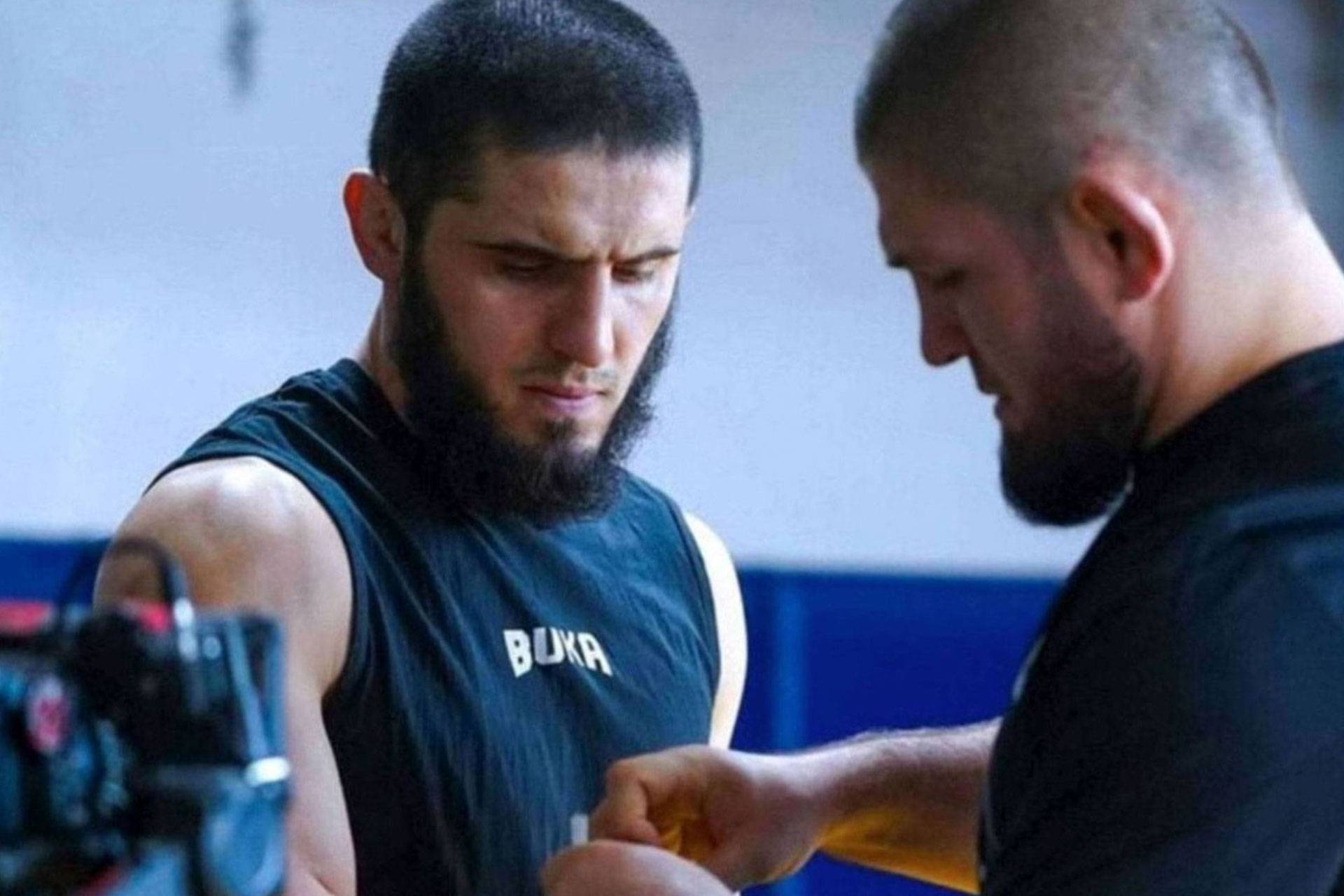 islam-makhachev-6945b76a72a2b