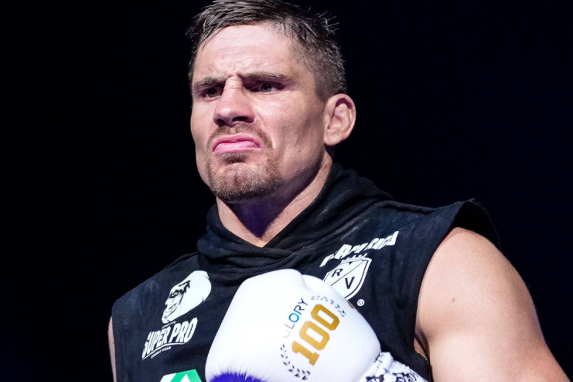‘Rico Verhoeven zei nee tegen mij’ – UFC-ster onthult afgewezen gevecht in februari