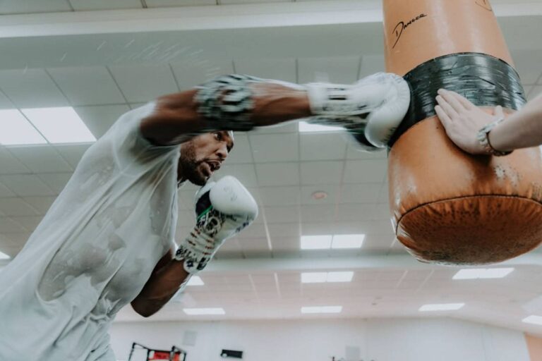 anthony-joshua-69ab41165bcc1-768x512