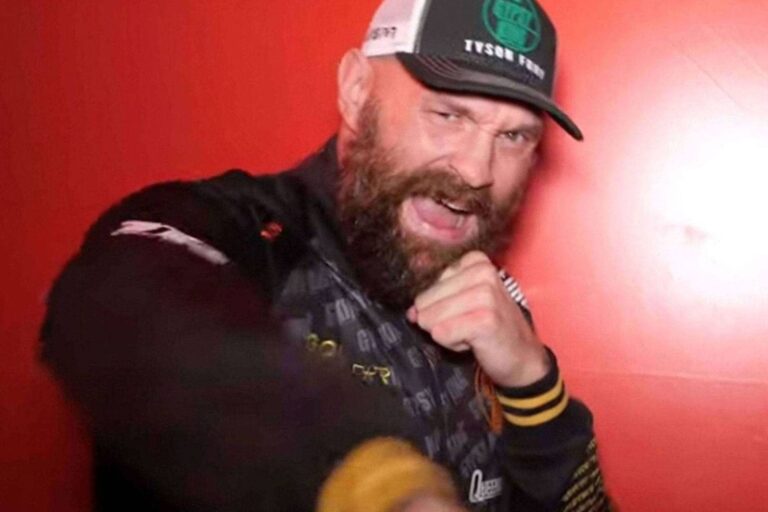 tyson-fury-69c6a71ab5c16-768x512