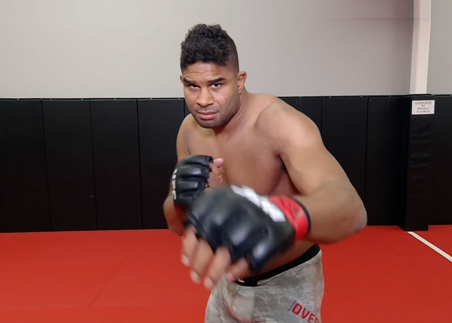 Alistiar-Overeem-63d012355da22