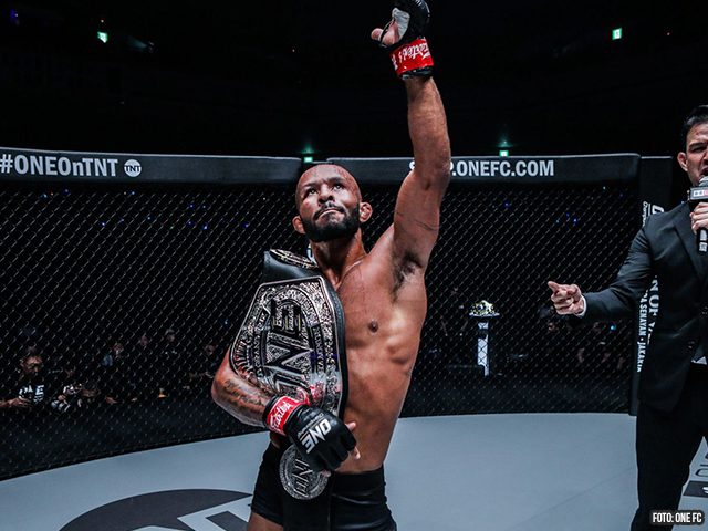 Demetrious-Johnson-63d01f93b9991