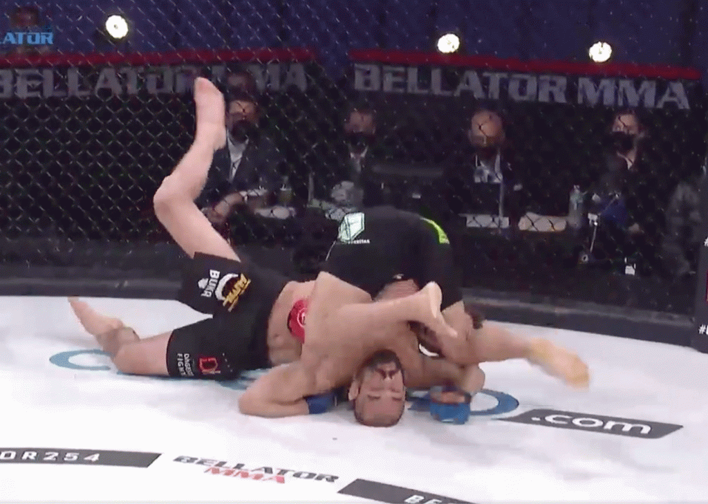 Magomed-magomedov-vs-Matheus-Mattos-1024×729-63d0135ace025