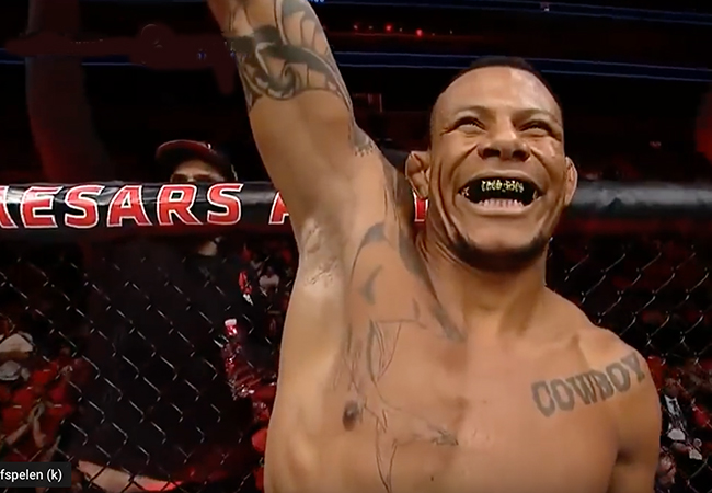 UFC-vechter-Alex-Oliveira-63d02422ce56a