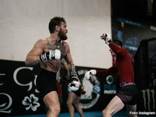 conor-mcgregor-63d01f1eead13