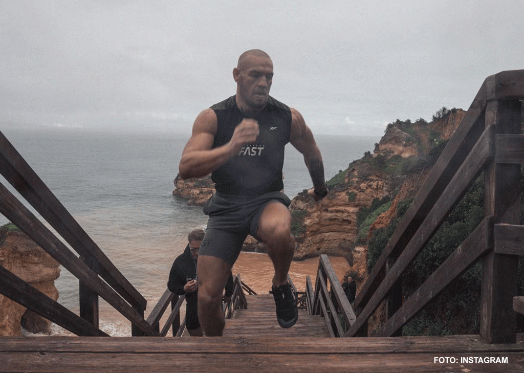 conor-mcgregor-8-1024×729-63d01337aa565