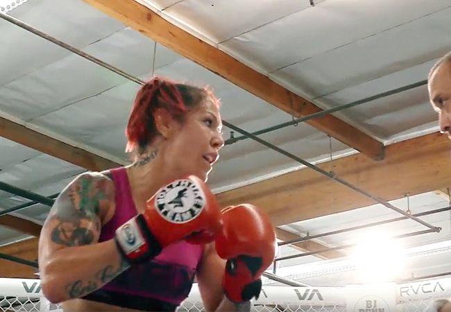 cris-cyborg-63d028110a28b