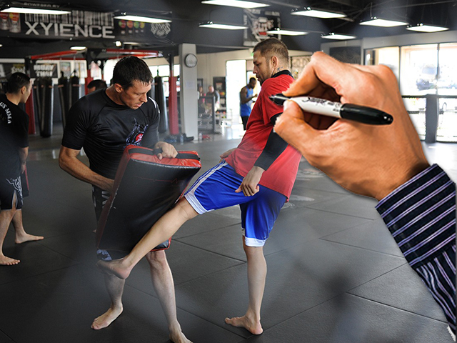 kickboks-petitie-63d01e4dde2ce