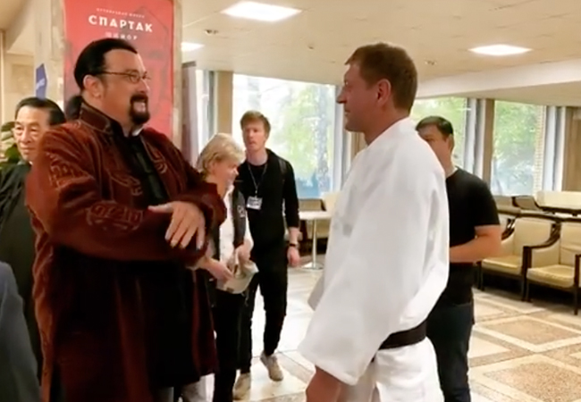 steven-seagal-63d020ba69207