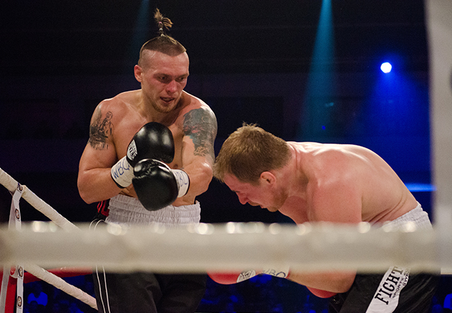 usyk-63d027a75b3ee