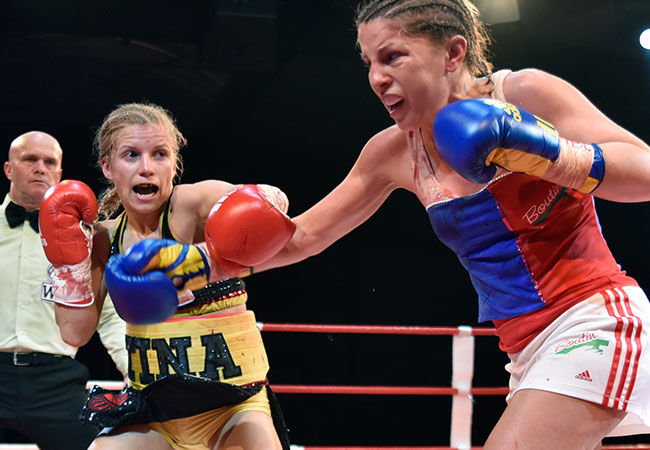 vrouwen-boksen-63d021dea6f78