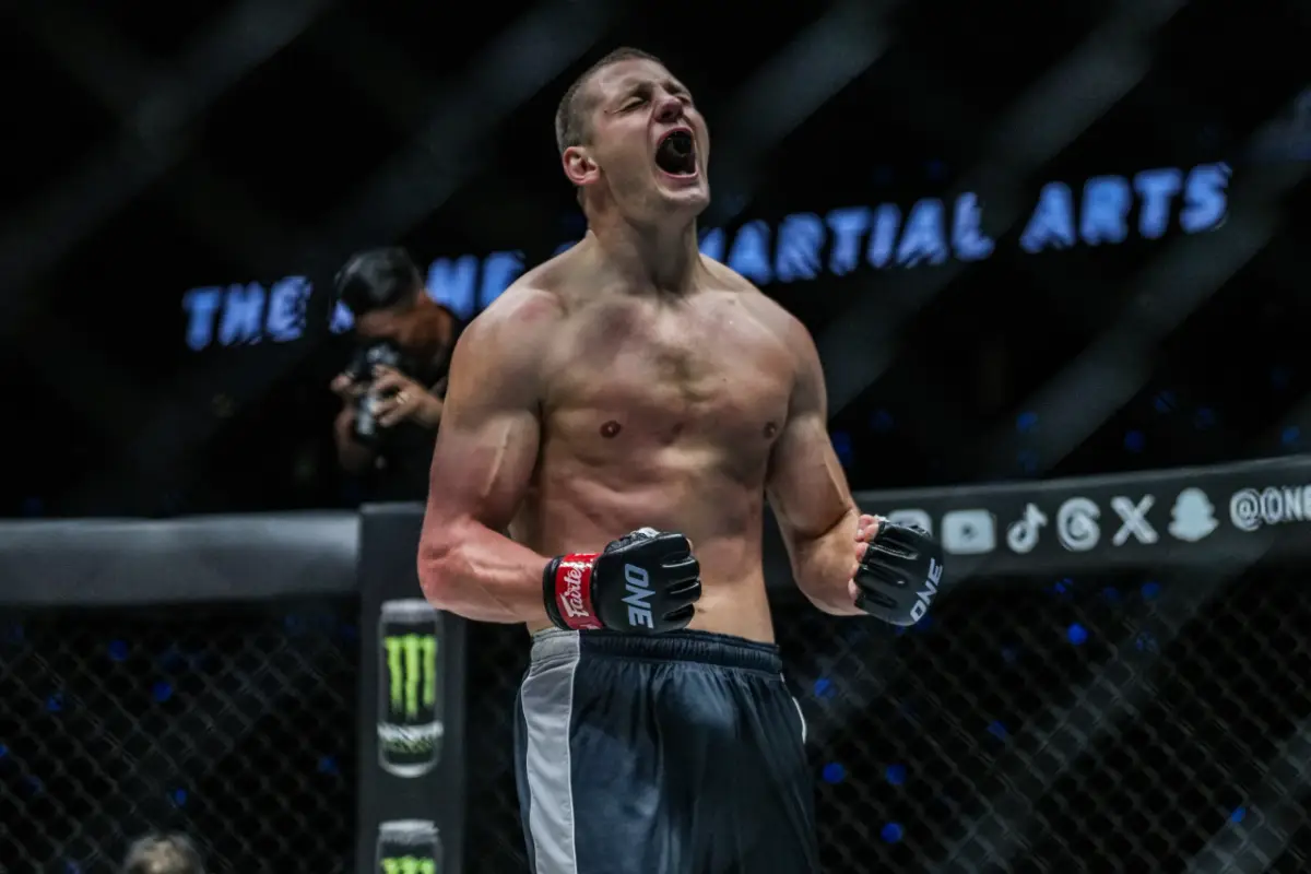 Dmitry-Menshikov-Glory-return