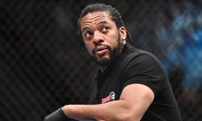Herb Dean UFC Praag